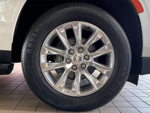 Used 2022 Chevrolet Suburban Premier image 37