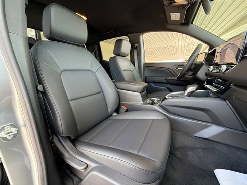New 2026 GMC Canyon Elevation w/ Convenience Package RWD image 36