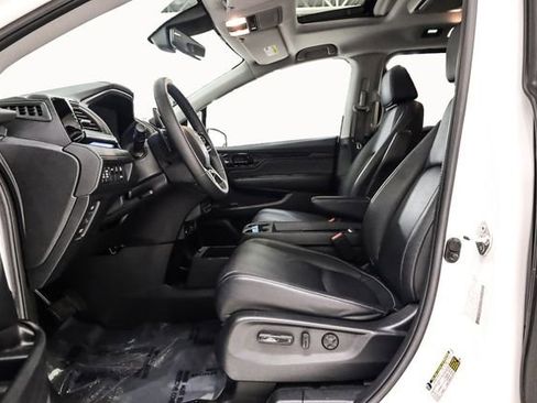 Used 2023 Honda Odyssey Touring image 13