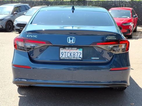 Used 2025 Honda Civic Sport Touring image 5