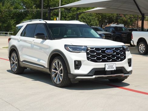 Used 2025 Ford Explorer Platinum w/ Ultimate Package RWD image 7
