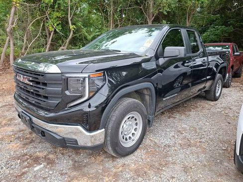 Used 2023 GMC Sierra 1500 Pro w/ Pro Value Package AWD/4WD image 3