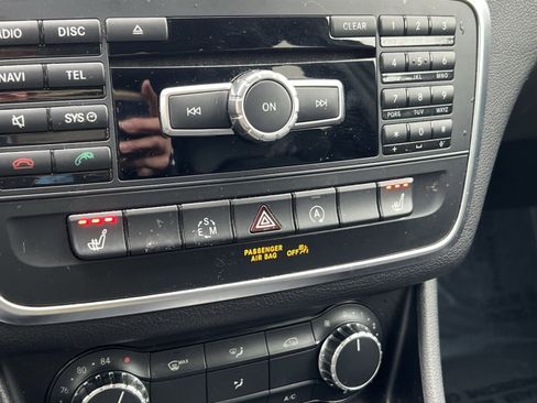 Used 2015 Mercedes-Benz GLA 250 image 22