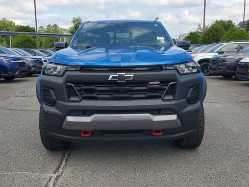 Used 2023 Chevrolet Colorado Trail Boss w/ Technology Package AWD/4WD image 2