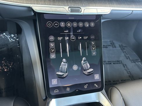 Used 2024 Lucid Air Touring AWD/4WD image 19