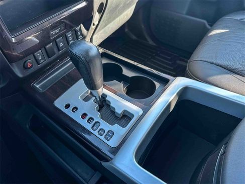 Used 2014 Nissan Titan SL image 35