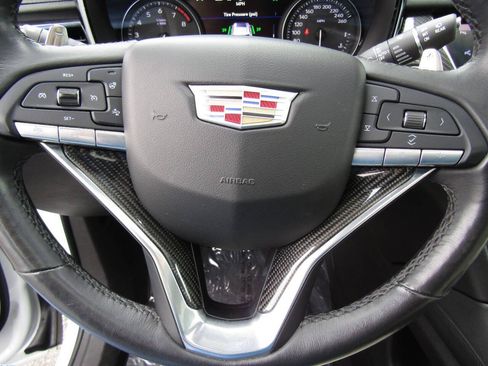 Used 2020 Cadillac XT6 Sport AWD/4WD image 18