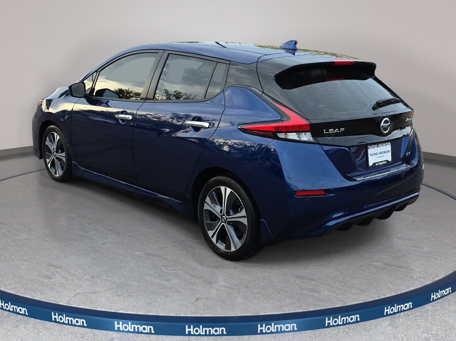 Used 2022 Nissan Leaf SV FWD image 8