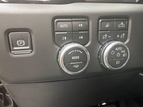 Used 2026 GMC Sierra 1500 Denali w/ Technology Package AWD/4WD image 11