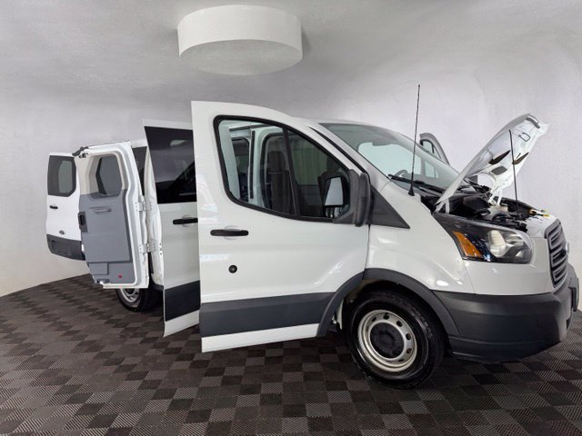 Used 2018 Ford Transit 150 XL RWD image 10