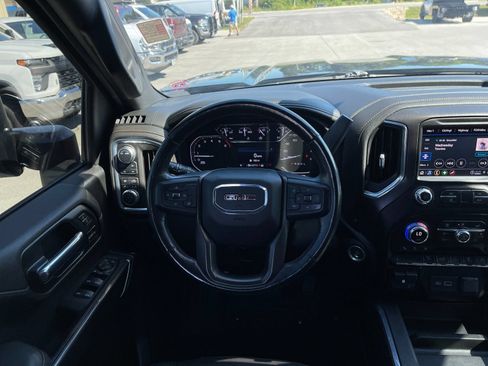 Used 2023 GMC Sierra 2500 AT4 AWD/4WD image 16