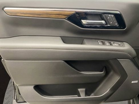 New 2026 Chevrolet Suburban High Country AWD/4WD image 20