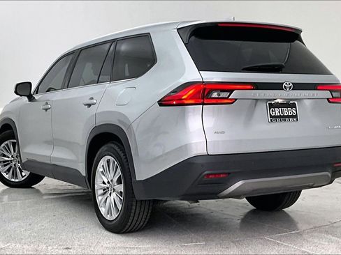 Used 2024 Toyota Grand Highlander Platinum image 17