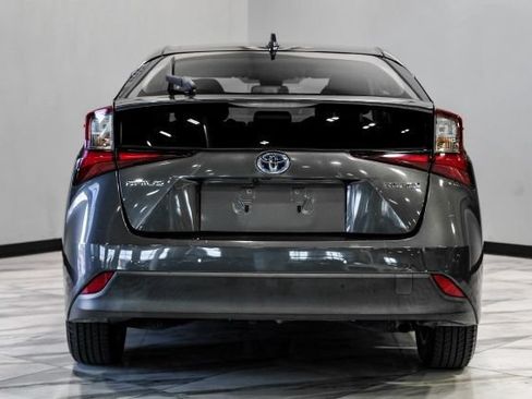 Used 2020 Toyota Prius LE FWD image 11