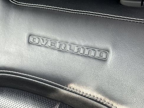 Used 2023 Jeep Grand Cherokee L Overland AWD/4WD image 13