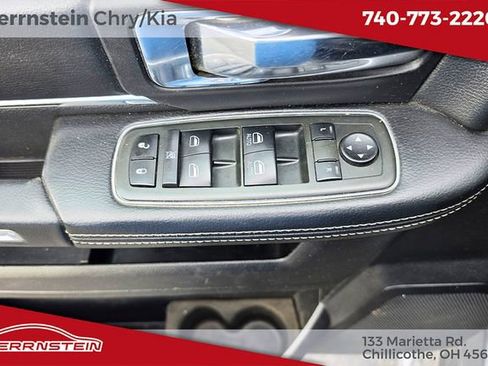 Used 2013 RAM 1500 Laramie w/ Convenience Group AWD/4WD image 15