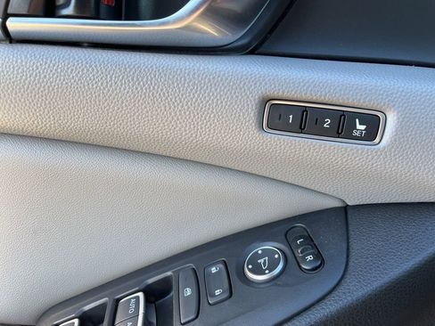 Used 2019 Honda Accord EX-L image 10