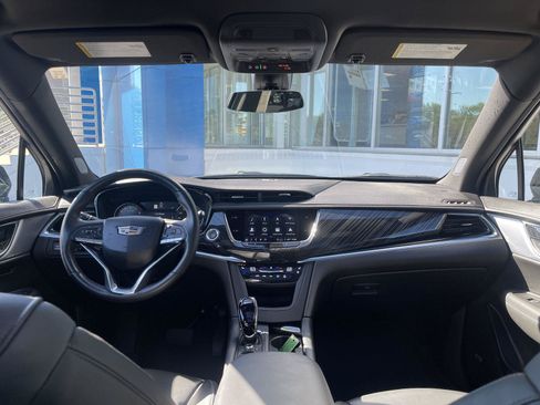 Used 2024 Cadillac XT6 Premium Luxury w/ LPO, Floor Liner Package AWD/4WD image 26
