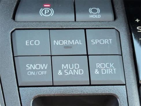 Used 2023 Toyota RAV4 LE image 38