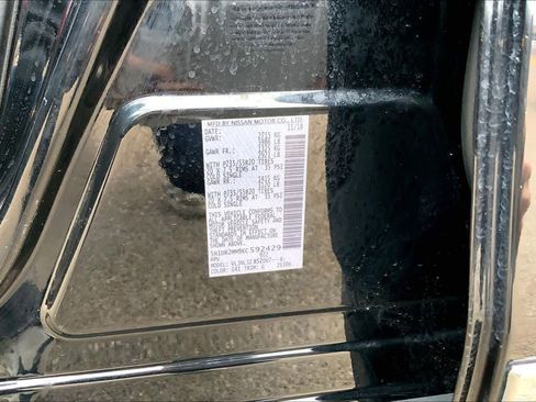 Used 2019 Nissan Pathfinder Platinum image 36