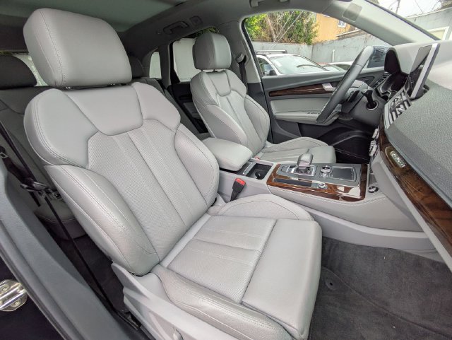 Used 2019 Audi Q5 2.0T Premium Plus AWD/4WD image 30