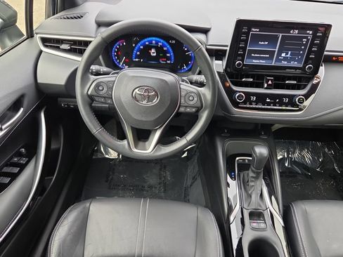 Used 2022 Toyota Corolla XSE FWD image 14