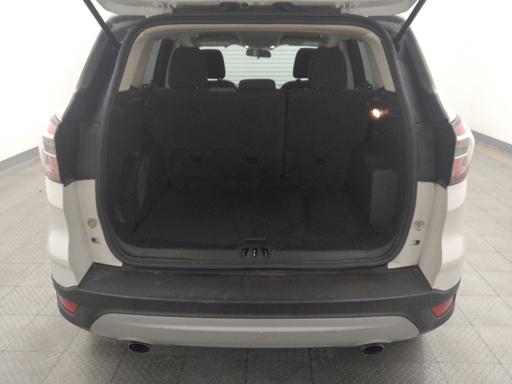 Used 2017 Ford Escape SE FWD image 29