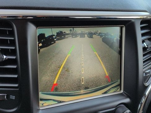 Used 2016 Jeep Grand Cherokee Overland AWD/4WD image 19