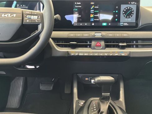 New 2026 Kia K4 FWD image 22