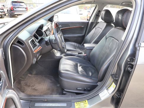 Used 2011 Lincoln MKZ image 13