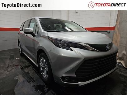 New 2025 Toyota Sienna XLE