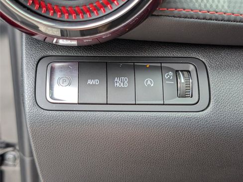 Used 2026 Chevrolet Equinox RS AWD/4WD image 22