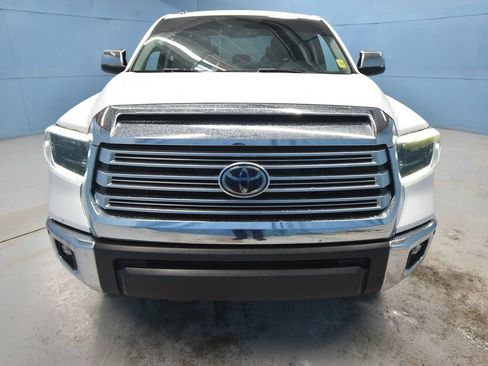 Used 2019 Toyota Tundra Limited w/ Limited Premium Package image 27