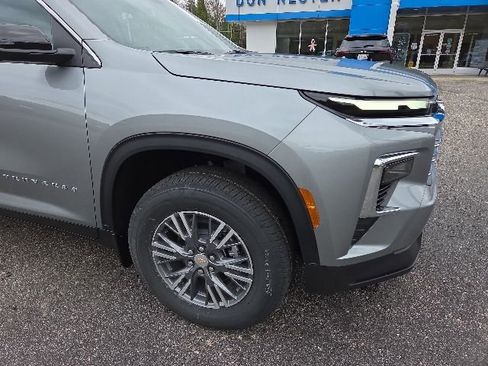 New 2026 Chevrolet Traverse LT AWD/4WD image 9