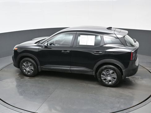 Used 2025 Nissan Kicks S image 33