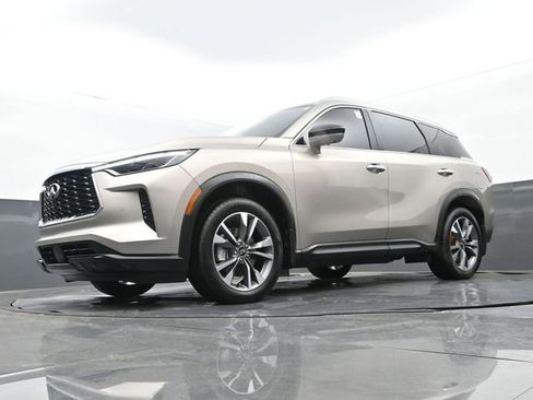 Used 2023 INFINITI QX60 Luxe w/ Performance Audio Package AWD/4WD image 30