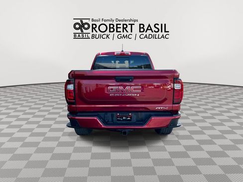 Used 2024 GMC Canyon AT4 w/ Technology Package AWD/4WD image 7