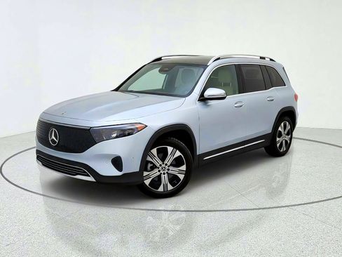 Used 2024 Mercedes-Benz EQB 250+ image 1