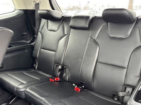 Used 2022 Kia Telluride LX image 10