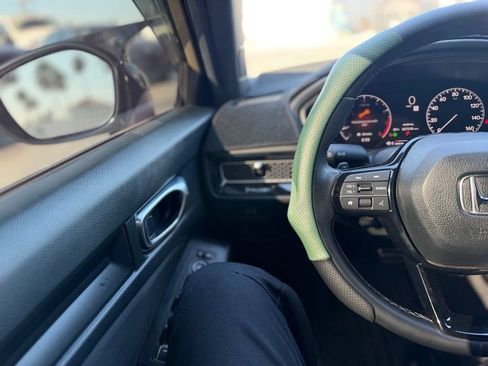 Used 2025 Honda Civic Sport image 7