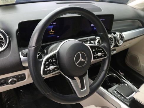 Certified 2023 Mercedes-Benz GLB 250 image 17