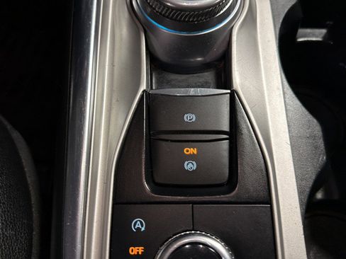 Used 2021 Ford Explorer Limited w/ Equipment Group 301A image 19