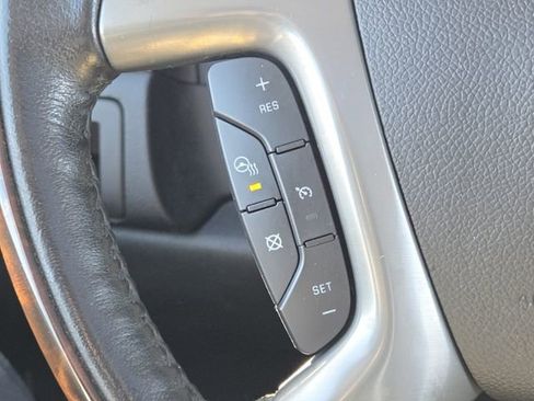 Used 2014 GMC Yukon Denali image 12