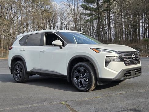 New 2026 Nissan Rogue SV image 4