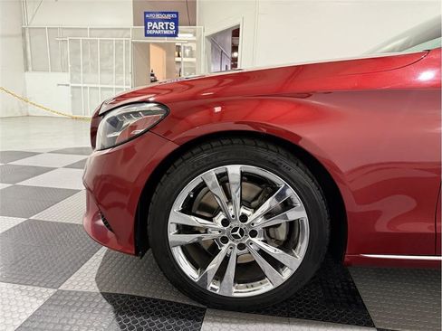 Used 2019 Mercedes-Benz C 300 Sedan image 11