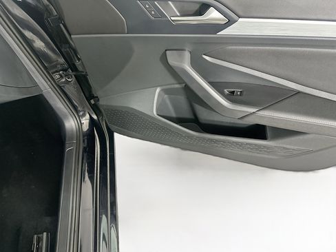Used 2025 Volkswagen Jetta Sport FWD image 30