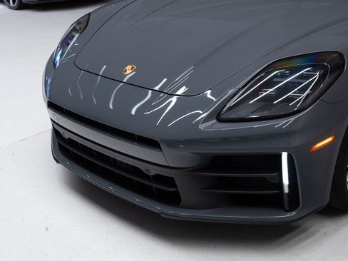 Certified 2025 Porsche Panamera 4 AWD/4WD image 31