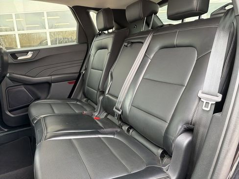 Used 2025 Ford Escape Platinum image 15