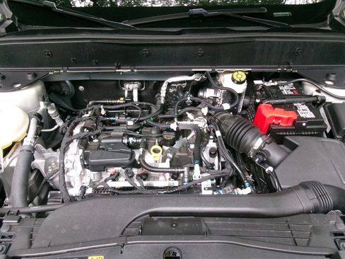 Used 2024 Ford Bronco Sport Outer Banks w/ Tech Package AWD/4WD image 40