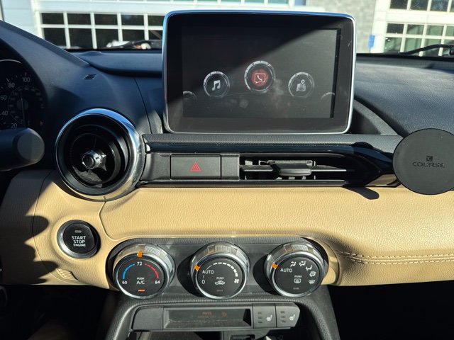 Used 2016 MAZDA MX-5 Miata Grand Touring RWD image 3